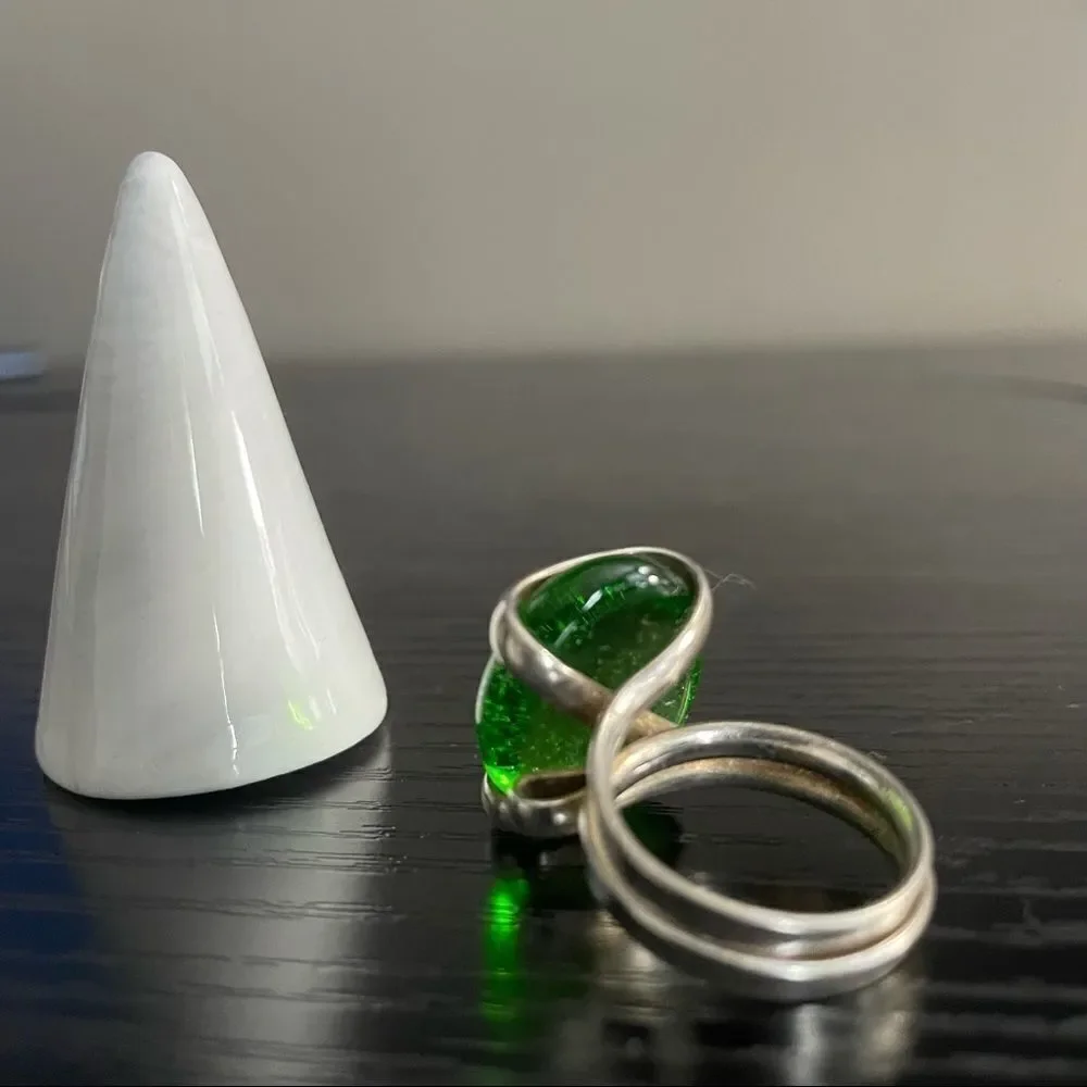 Unique Green Ring with Silver Wire, 7.5